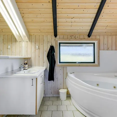 Joona - 600m From The Sea By Interhome