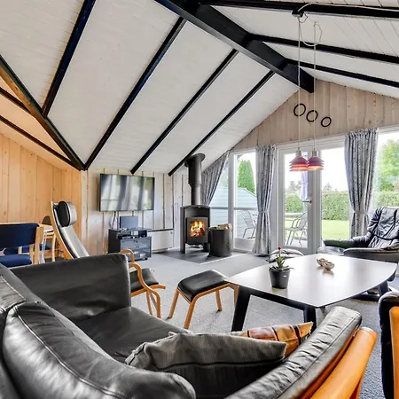 Joona - 600m From The Sea By Interhome