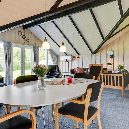 Dom wakacyjny Joona - 600m From The Sea By Interhome Nedre Lysabild