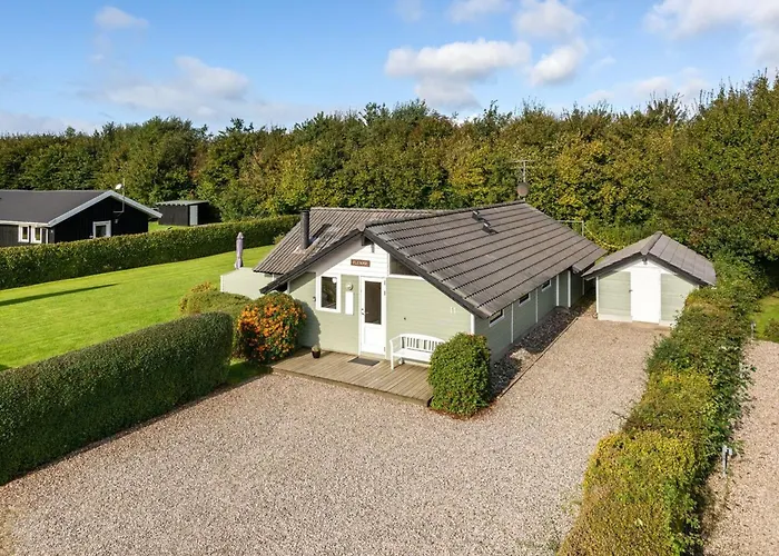 Holiday home Joona - 600m From The Sea By Interhome