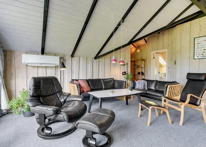 Joona - 600m From The Sea By Interhome